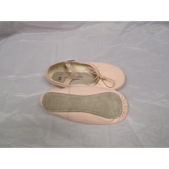 Dance Ballet Shoes Freestyle Big Kid 13M Leather Full Sole - Picture 2 of 2